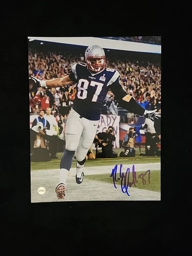 Rob Gronkowski Signed Autographed New England 8x10 Photo with COA Hologram