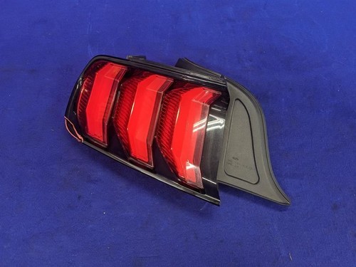 2018-2023 Ford Mustang GT 5,0L Driver LH Left Tail Light Lamp Lights Brake OEM - Picture 3 of 12