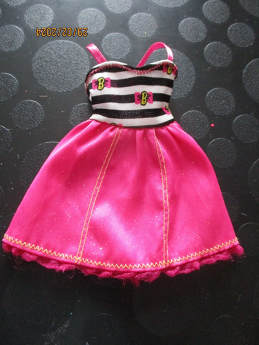 Tenue Ou Vêtement Pour Poupée Barbie (réf. 2682) - Occasion