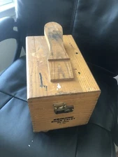 Vintage ESQUIRE SHOE VALET WOODEN BOX