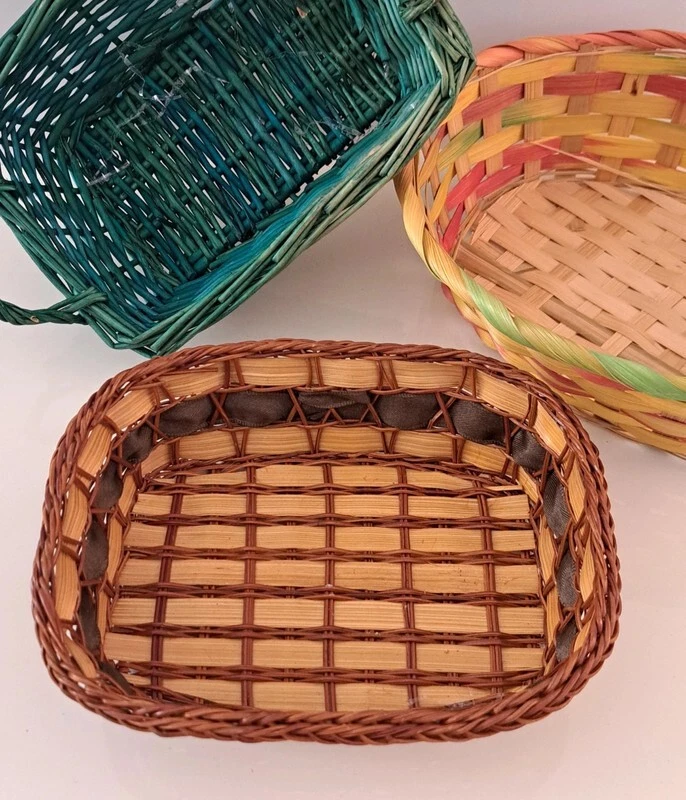 Lotto 3 cesti cestini vimini rattan colorati naturale verde confezioni Natale - Immagine 3 di 4