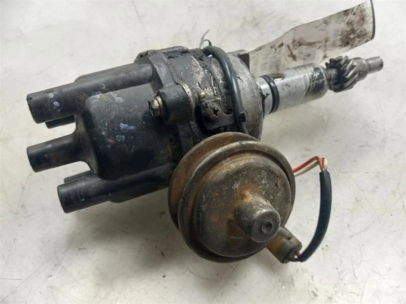 DISTRIBUIDOR DE ENCENDIDO MT 82-83 TOYOTA CELICA DELUXE 2,4 L 4x4 Foto 4 de 4