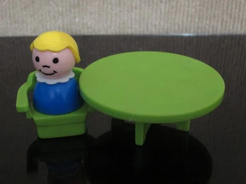 Vintage 1970s Fisher Price Little People Green Table 1 Chair w/ Figure