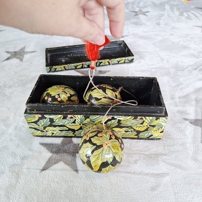Vintage Lacquer Handpainted Holly Floral Christmas Ornaments Made In India