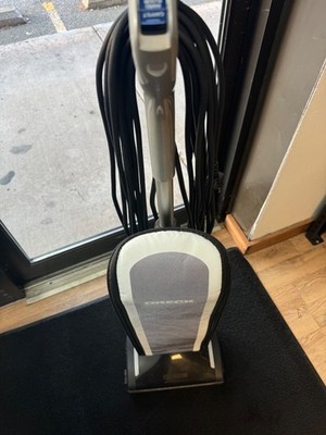 oreck  elevate conquer Vacuum