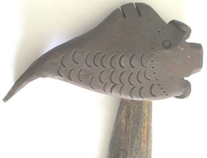 ANTIQUE OLD CLAW HAMMER TOOL FISH SHAPE UNUSUAL RARE