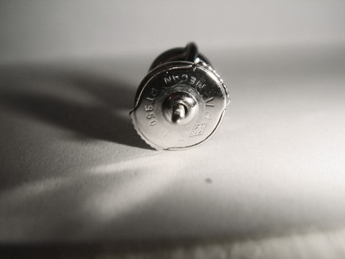 DESIGNER PLATINUM 1,50CTW BLACK MOISSANITE MEN'S SINGLE STUD EARRING - Picture 3 of 7