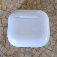 Apple AirPods Pro True Wireless Bluetooth Earbuds USB-C Charging Case White Mic
