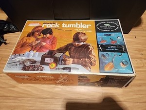 Vintage Skilcraft Rock Tumbler Model 932 Complete in Box