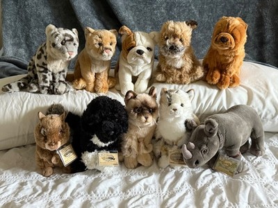 Webkinz Signature - 10 stuffed animals all in great condition. Four have codes