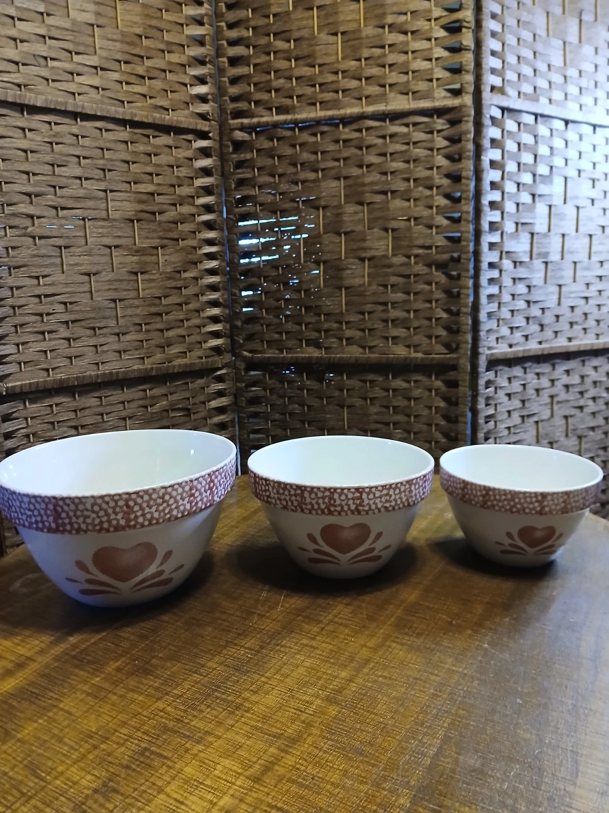 STONEWARE MIXING BOWLS COUNTRY HEART SPONGEWARE