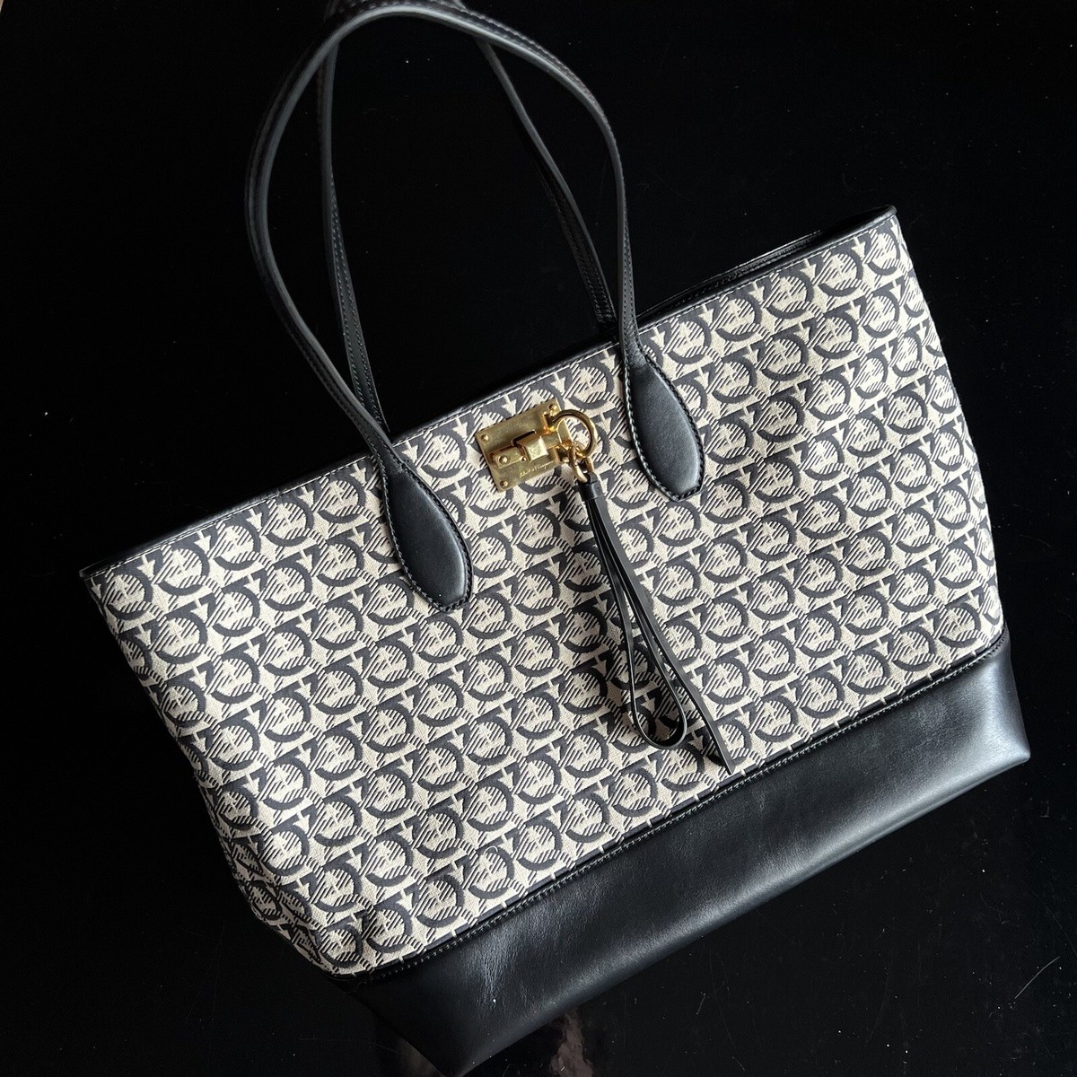 SALVATORE FERRAGAMO Studio Gancini Large Coated Canvas Tote SALVATORE FERRAGAMO Studio Gancini Large Coated Canvas Tote