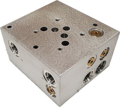 D05 Aluminum Subplate, With Relief Cavity, and Pump Reverse Flow Check Valve