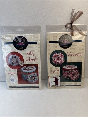 Just Nan Cross Stitch - Biscornu Jingle 2008 Sizzlle and Pin Wheel Set