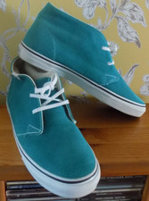 NEW *VANS* TURQUOISE SUEDE LACE UP CHUKKA BOOT / TRAINER  SIZE UK 8  / USA 10