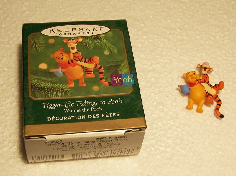 Hallmark Keepsake Christmas Ornament Tigger-the Tidings to Pooh (Winnie the Pooh