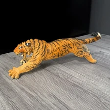 Safari LTD 12" Orange Siberian Tiger Figure Jumping Attack Pose PVC Animal Toy
