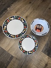 Looney Tunes Warner Bros TAZ Tazmanian Devil 9-3/4" Dinner Plate Bowl Gibson
