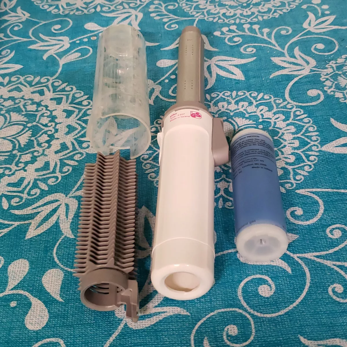 Gas clearance curling wand