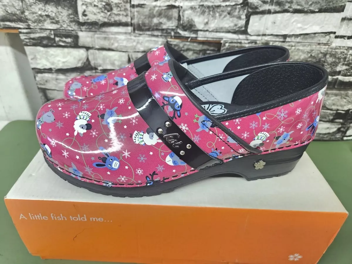 Koi sales fish crocs