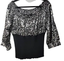I.N. Studio Women's Size PL Black/ White 3/4 Sleeves Geometric party top/sweater
