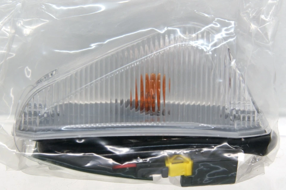 926-109 Cab Roof Marker Lamp Clear Dorman 2020-14 Ram ProMaster 7150 - Image 3 of 4