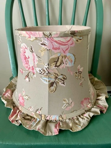 Vtg New Rachel Ashwell shabby chic style pink floral ruffle lamp shade 8 1/4” T