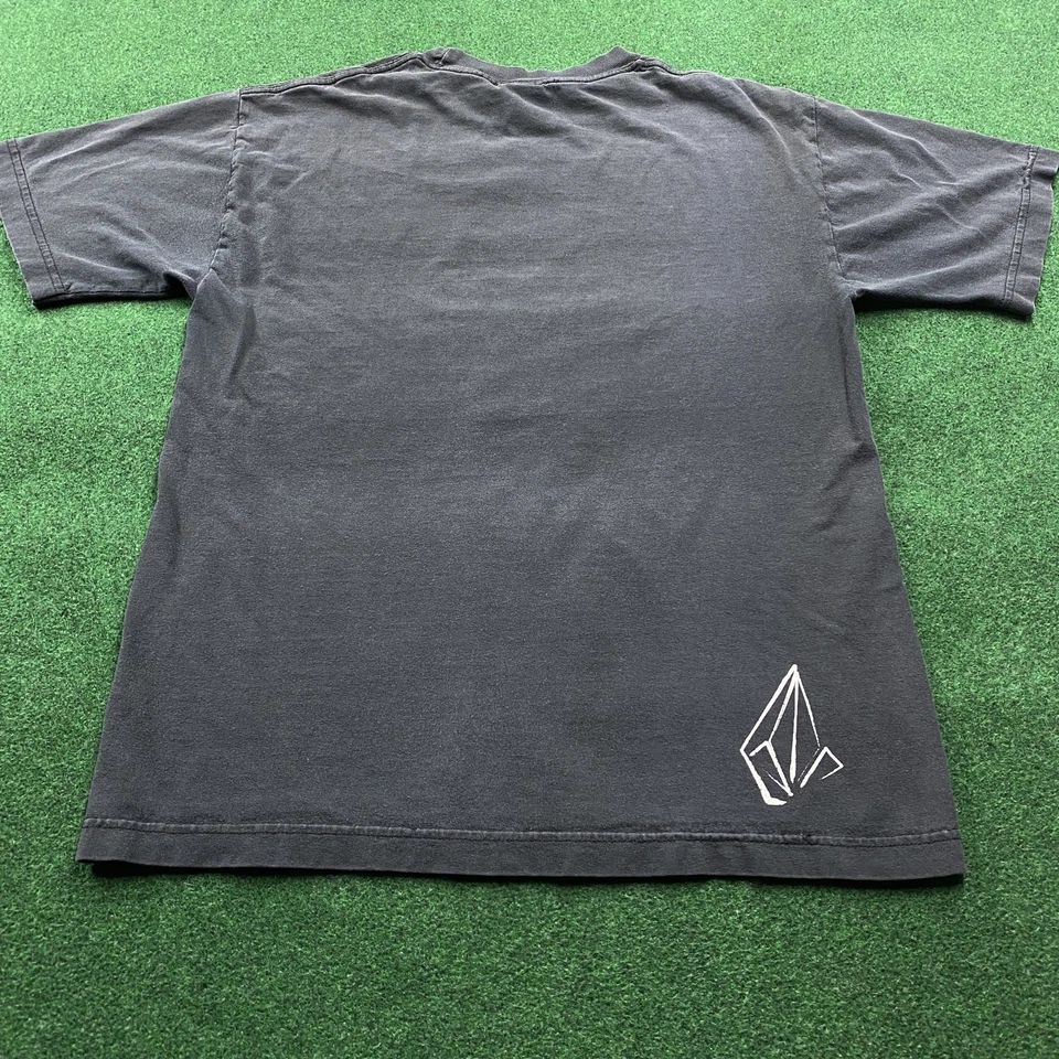 Vintage Volcom Shirt Mens M Black 90S Y2K Skate Skateboarding Grunge Emo Tee - Image 4 of 4