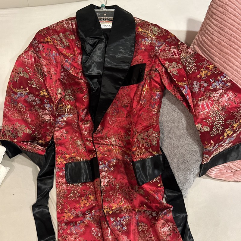 Unworn Vintage Red With Black Hand Embroidered Chinese Robe Sz 42