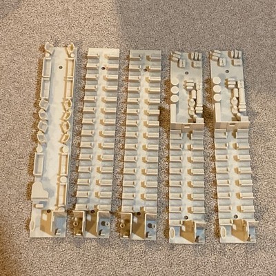 HO Scale 60  Harriman Interior s Set Of 5 Fit Roundhouse Read Please