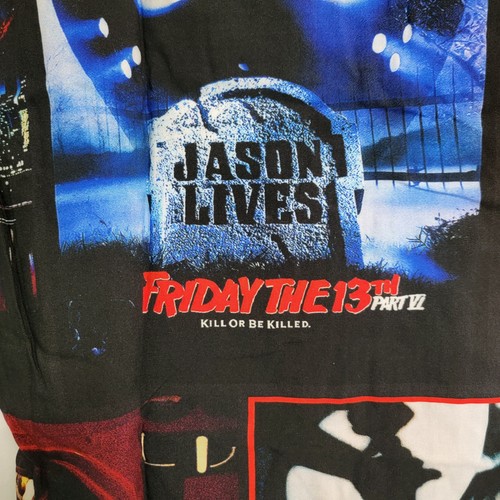 Camisa Halloween Viernes 13 Para Hombres Talla MEDIANA Abotonada Estampado Completo NUEVA - Imagen 4 de 4