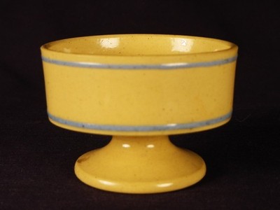 EXTREMELY RARE 1800s BLUE INCISED FLAT SIDED MASTER SALT YELLOW WARE MINT