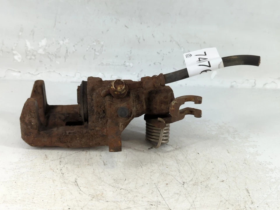 Pinza de freno derecha Ford Fusion 2006-2012 pasajero delantero QWUP1 Foto 2 de 4