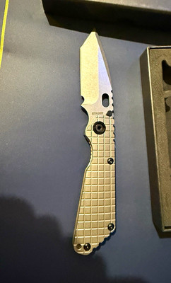 Strider SnG Manual Folding Pocketknife Tanto Plain Edge SS Blade Ti Handle Gray