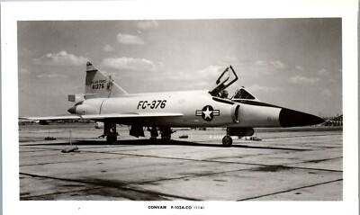 Convair F-102A Jet Photograph (4 x 6 in) F-102 ''Delta Dagger''