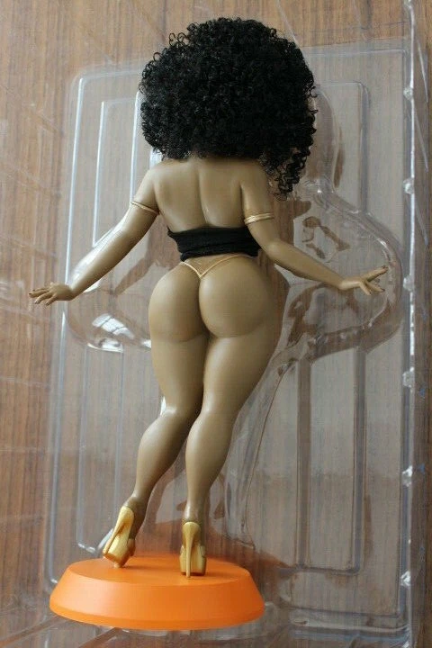 Booty Babe VINYL Chocolate 豆魚雷 | darantonia.com