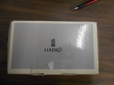 LLADRO FIRST PERFORMANCE #6763 PRIVATE COLLECTION RETIRED ISSUED