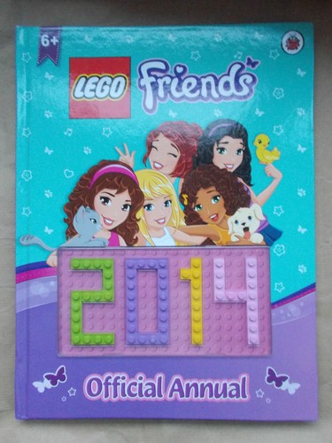 NEW LEGO FRIENDS 2014 ANNUAL & FUN ON THE BEACH ACTIVITY BOOK WITH LEGO MINISET - Foto 2 di 10