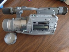 Sony CCD-VX3 Handycam PRO 3CCD Hi8 Camcorder - FOR PARTS