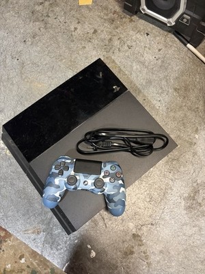 Sony PlayStation 4 (500 GB) Home Console - Black (Used) W/Controller