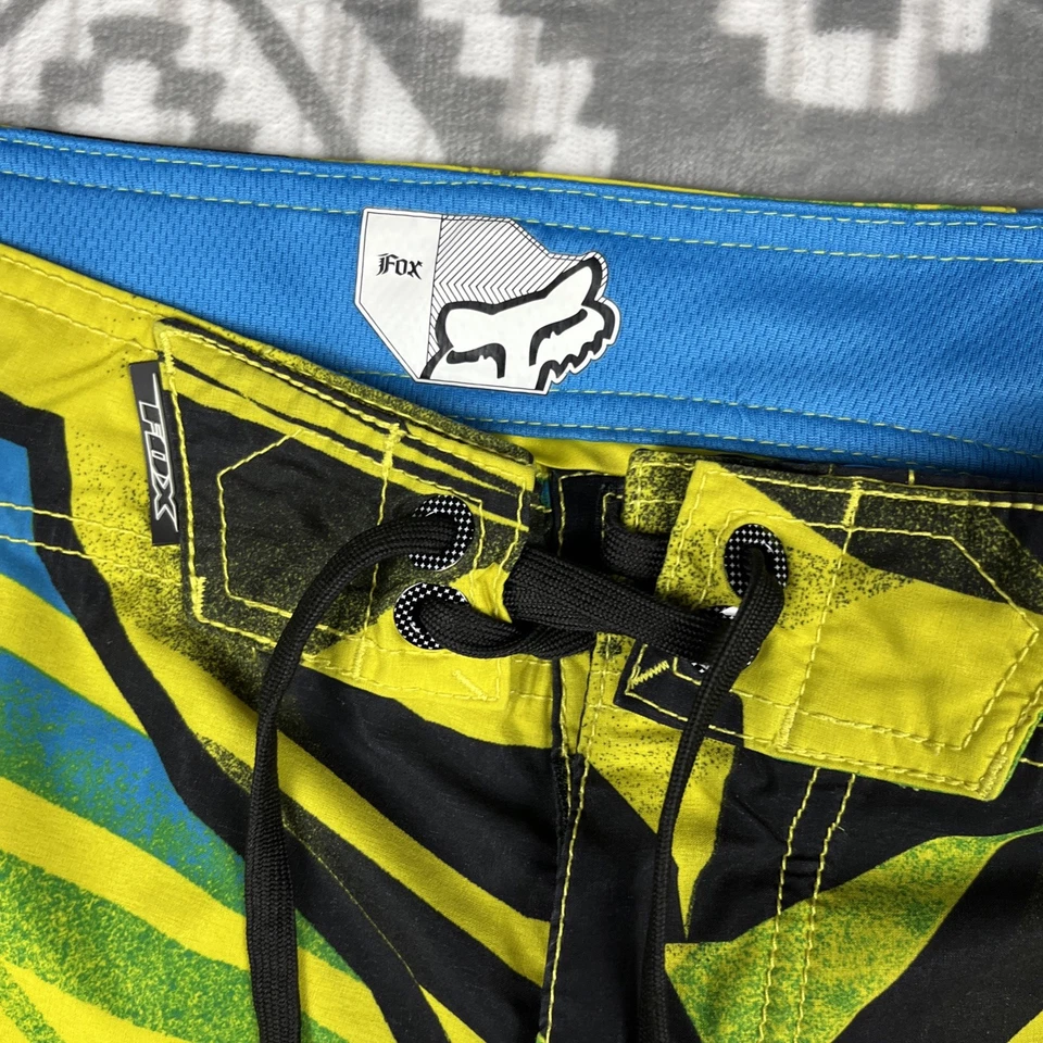 Pantalones cortos de tabla de natación de surf con logotipo de carreras FOX para hombre talla 33” verde amarillo negro bolsillo Foto 2 de 4
