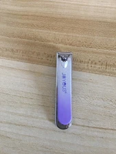 finger nail clipper- pink