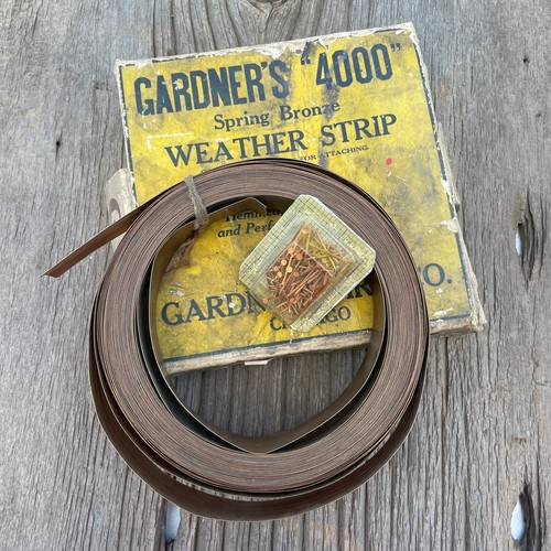 NOB Vintage Gardner's 4000 Spring Bronze Weatherstrip 1,25" breit mit Nägeln