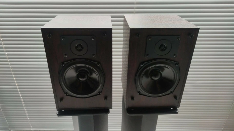  TDL Electronics Near Field Monitor speakers - Immagine 3 di 4
