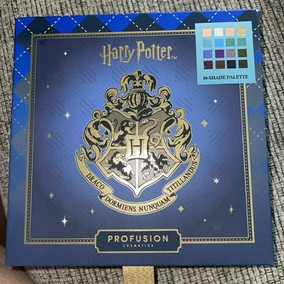 Profusion Cosmetics Harry Potter Holiday Christmas at Hogwarts 16 Shade Palette