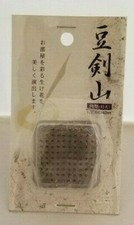 Japanese Ikebana Kenzan Needle Flower Arrangement Pin Frog 1.65" x 1.65 NIP