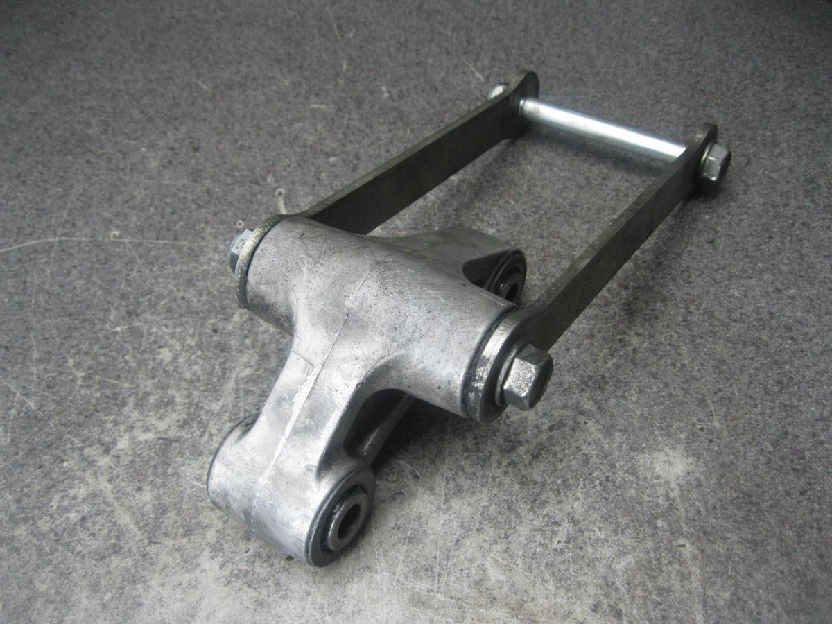 98 Kawasaki Ninja ZX7R ZX-7R Shock Mount & Linkage 107C | eBay
