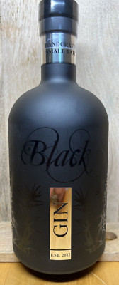 Black Distilled Dry Gin 0,7 Liter 45% von der Gansloser Destilerie
