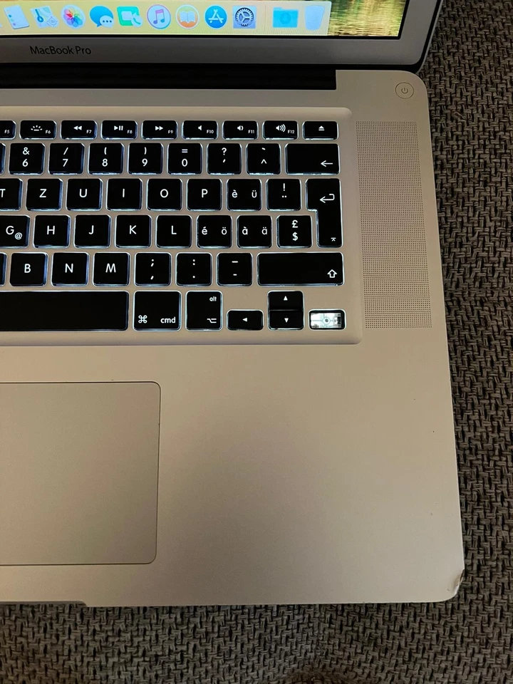 Apple MacBook Pro 15" A1286 Mid 2010 i7-3210M 2,66GHz 4GB RAM 500GB NVIDIAGT330M - Bild 4 von 4