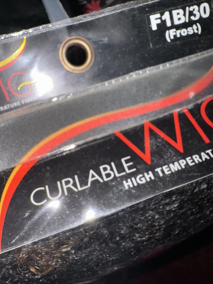 Motown Tress 100% Human Hair Curly Wig/Weave - Gently Used - Image 2 of 3